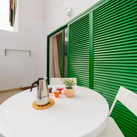 Vida En Alondras Park Costa Del Silencio